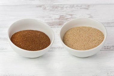 Teff taneler küçük kase