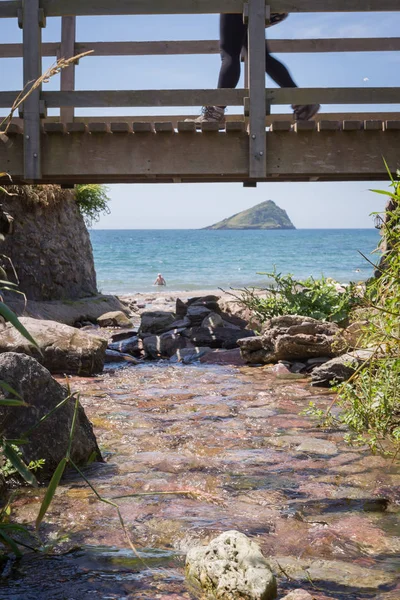 Puente junto a la playa — Foto de Stock