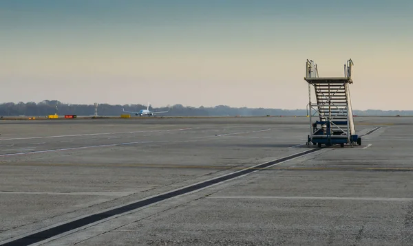 Airplane left without you — Stock Photo, Image