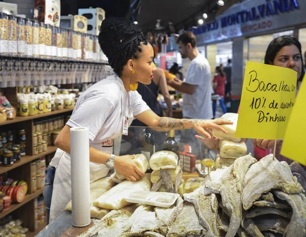 Бакальхау, треска на португальском языке для продажи на внутреннем рынке в Бразилии — стоковое фото