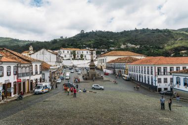Ouro Preto 'daki Tirandentes Meydanı, Minas Gerais, Brezilya