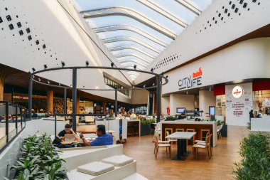 Milan Aralık 2017 yılında - gıda mahkeme açıldı yeni bir modern alışveriş merkezi Citylife olduğunu