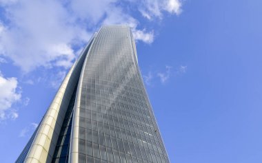 185m Hadid kule, KötüNiyetli Zaha Hadid mimarlar tarafından tasarlanmış, anlam olarak da bilinen Storto Lo