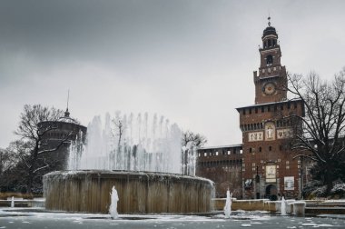 Sforza Kalesi, İtalyanca: Castello Sforzesco Milan, Kuzey olan