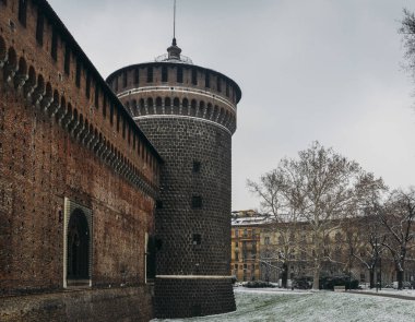 Sforza Kalesi, İtalyanca: Castello Sforzesco Milan, Kuzey olan