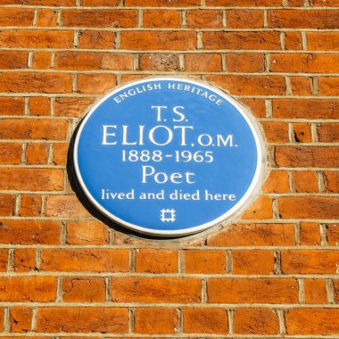 Nerede ünlü şair T.S Eliot yaşadı ve öldü, 1888-1965 yılında bir dairede Kensington, Londra, İngiltere, İngiliz Heritage mavi veba