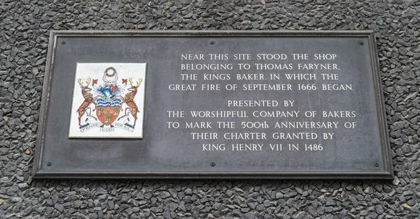 Gedenktafel zum großen Brand von London 1666, Pudding Lane, London, England, Großbritannien — Stockfoto