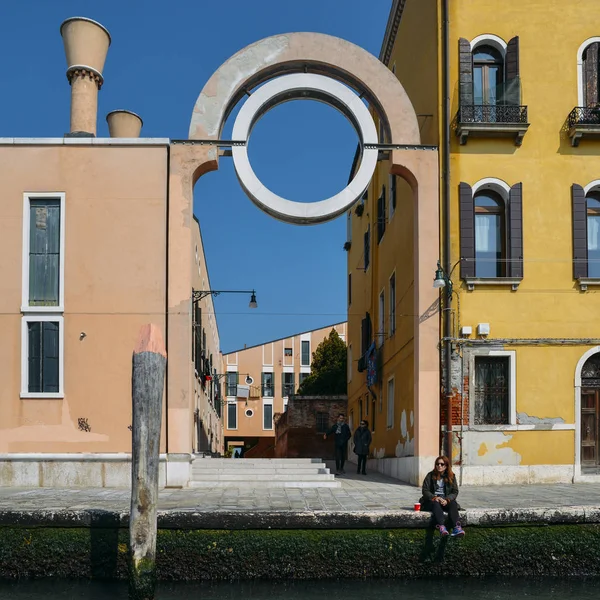 Bunte häuser entlang des canale di cannaregio in venedig, veneto, italien — Stockfoto