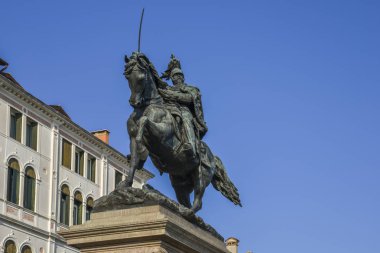 Victor Emmanuel II anıtı kopya alanı ile
