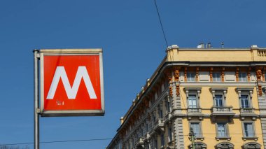 Milan metro bir işaret