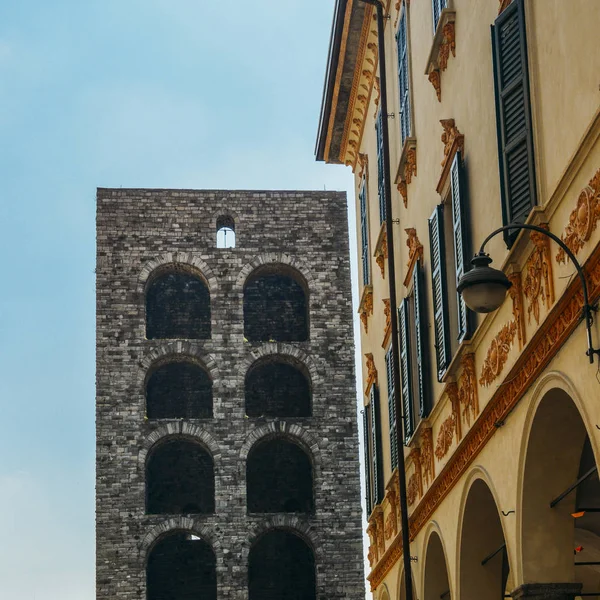 Porta Torre in Como, close up view — Stock Photo, Image