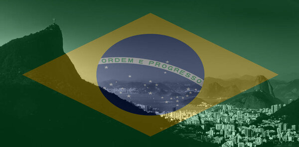 Вид на Рио-де-Жанейро с Vista Chinfell, Floresta da Tijuca, Бразилия
