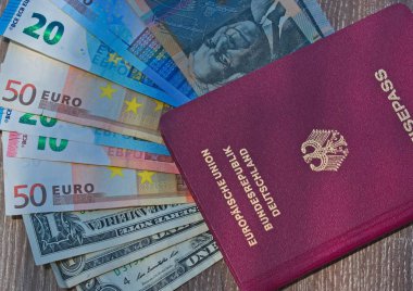 Alman pasaportu ve yabancı para birimleri - seyahat para