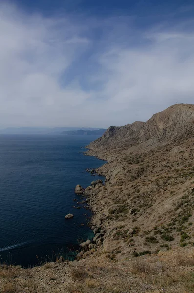 Meer Und Berge Meereslandschaft Felsige Küste Sonniger Tag — Stockfoto