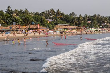 Arambol, Goa, Hindistan - 17 Şubat 2017. Balıkçılar Arambol sahilde