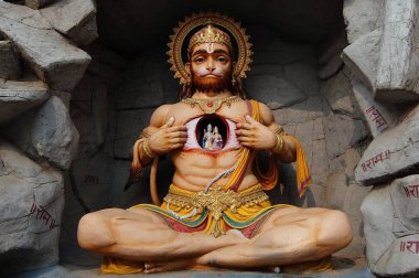 Rishikesh, Hindistan - Kasım, 4, 2017. Parmarth oguzhan Ashram, Rishikesh Hanuman heykelinin görünümünü