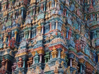 Madurai, Hindistan - Kasım, 20, 2017. Meenakshi Sundareswarar Madurai tapınakta. Tamil Nadu, Hindistan. Biri Meenakshi ve Lord Sundareswarar diğerine adanmış bir kişilik tapınak olduğunu 