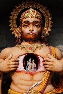 Rishikesh, Hindistan - Kasım, 9, 2017. Parmarth oguzhan Ashram, Rishikesh Hanuman heykelinin görünümünü