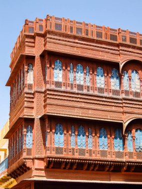 Bikaner, Hindistan - Mart 2018. Bikaner 'in geleneksel mimarisi.