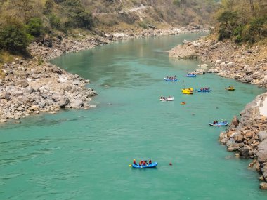 Rishikesh, Hindistan - Nisan 2018. Ganga Nehri 'nde rafting, Rishikesh, Uttarkhand, Hindistan