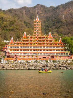 Rishikesh, Hindistan - Nisan 2018. Ganga Nehri 'nde rafting, Rishikesh, Uttarkhand, Hindistan