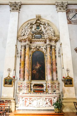 Vicenza, İtalya - Eylül 2018. Vicenza 'daki Katolik Kilisesi (Chiesa di San Giuliano).