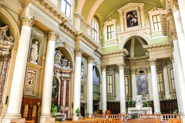 ヴィチェンツァ イタリア 2018年9月 ビチェンツァのカトリック教会 キエーザ ガエターノ の内部 — ストック写真