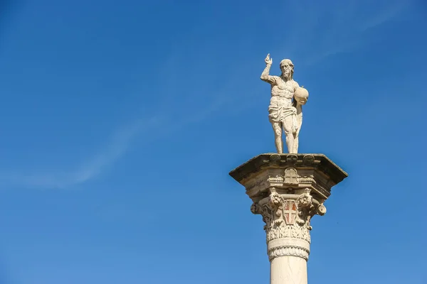 Vicenza Włochy Około Września 2018 Starożytne Kolumny Posągami Piazza Dei — Zdjęcie stockowe