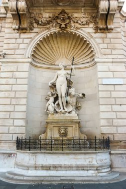 Trieste, İtalya - Ağustos 2018. Trieste 'deki Bölgesel Konsey Mimarisi (Bölge Otonom Friuli - Venezia Giulia) binası.