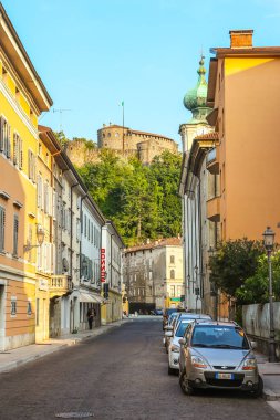 Gorizia, İtalya - Ağustos 2018. Gorizia şehir merkezinin güzel mimarisi.