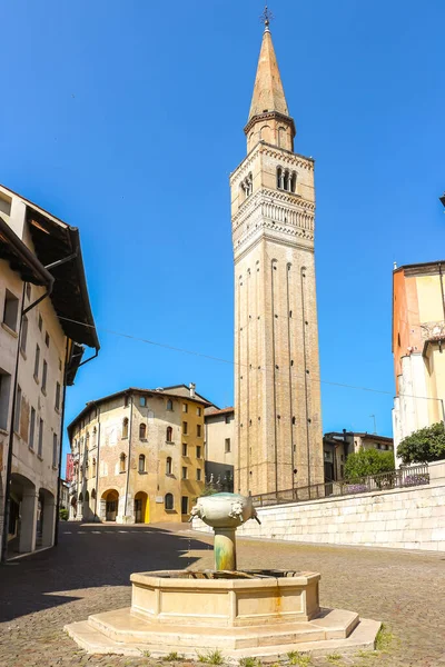 Pordenone Itália Cerca Agosto 2018 Bela Vista Torre Sineira Pordenone — Fotografia de Stock