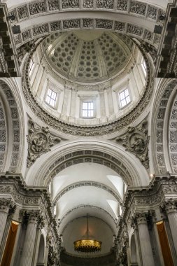 Brescia, İtalya - Eylül 2018. Katolik Kilisesi (Santa Maria Assunta Katedrali)).