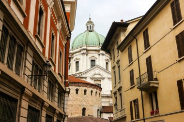 Brescia, İtalya - Eylül 2018. Katolik Kilisesi 'nin mimarisi (Santa Maria Assunta Katedrali)).