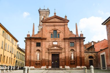 Cremona, İtalya - Eylül 2018. Cremona 'daki Katolik Kilisesi' nin (Chiesa dei Santi Omobono ed Egidio) güzel mimarisi..