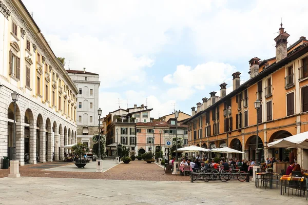 Brescia Ιταλία Circa Σεπτέμβριος 2018 Όμορφοι Δρόμοι Της Μπρέσια Ηλιόλουστη — Φωτογραφία Αρχείου