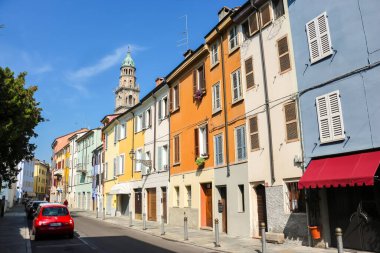 Parma, İtalya - Eylül 2018. Parma şehir merkezinin güzel mimarisi.