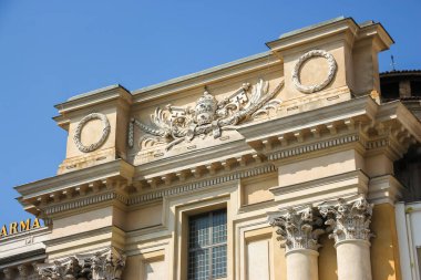 Parma, İtalya - Eylül 2018. Parma şehir merkezinin güzel mimarisi.