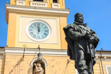 Parma, İtalya - Eylül 2018. Parma şehir merkezinin güzel mimarisi.