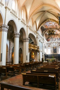Piacenza, İtalya - Eylül 2018. Piacenza 'daki St. Antoninus Katolik Kilisesi Bazilikası (Basilica di Sant' Antonino)..