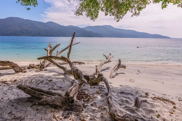 Rawi Island White Sand Clear Water Satun Province Tailandia — Foto de Stock