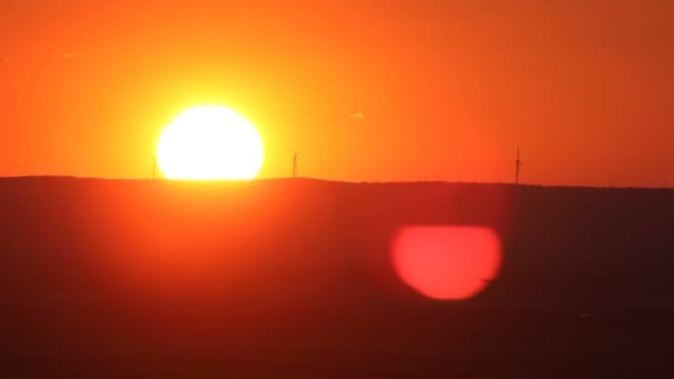 Sonne Bei Sonnenuntergang Zeitraffer Orangefarbener Himmel Geht Die Nacht — Stockvideo