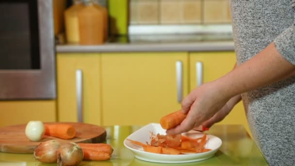 Cutting Tops Carrot Peeling Carrot Peeler Slow Motion Kitchen — Stock Video