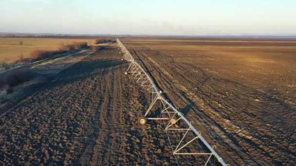 Vol Dessus Grand Système Irrigation Sur Terrain — Video