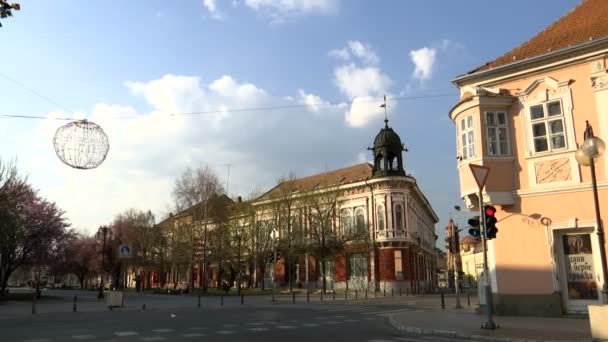 Idő Lapse Egy Üres Kereszteződés Városban Mert Egy Távoltartási Végzés — Stock videók