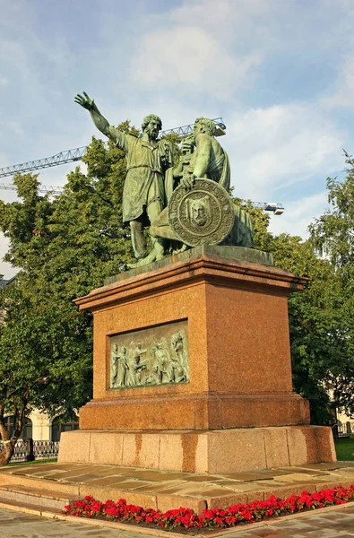 Denkmal für Minin und Poscharski in Moskau, Russland — Stockfoto