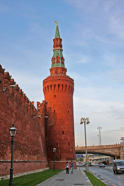 Torre Beklemishevskaya del Kremlin de Moscú. Rusia — Foto de Stock