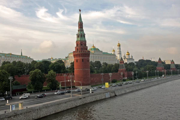 Panorama del Cremlino di Mosca e del fiume Mosca. Russia — Foto Stock