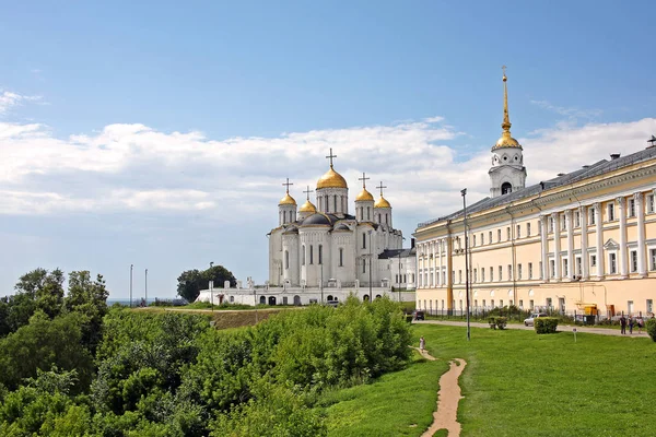 Dormition kathedraal in vladimir, Rusland — Stockfoto