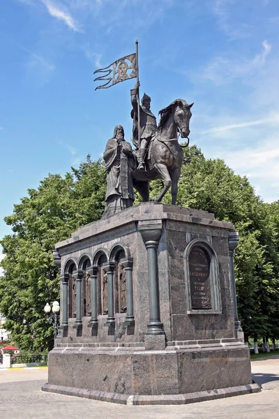 Monument voor de Doper land Vladimir in Rusland — Stockfoto