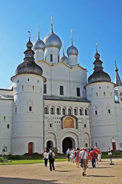 Kerk van de opstanding in Kremlin van Rostov. Rusland — Stockfoto